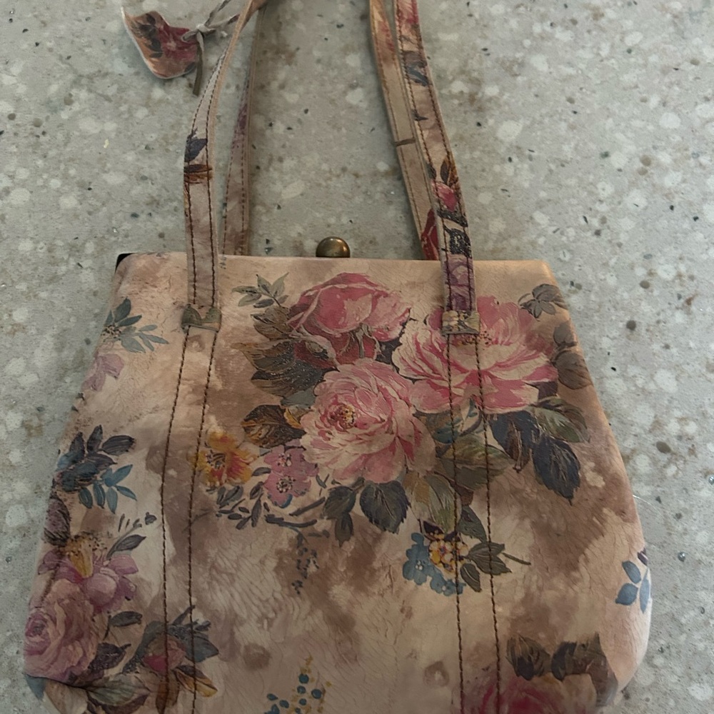 Pink and Cream Floral Shoulder Bag with Vintage Charm